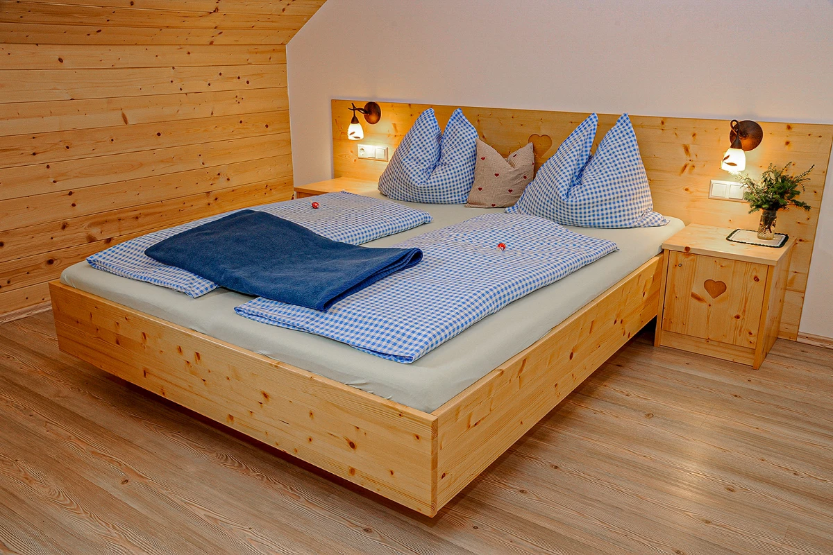 zimmer-branntweineralm-gstoderblick